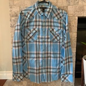 Men’s I.N.C. Long sleeve pattern shirt.